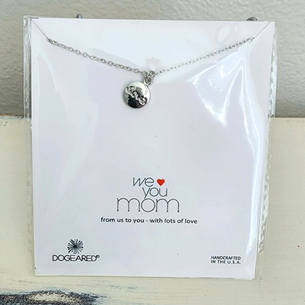 We love you mom necklace